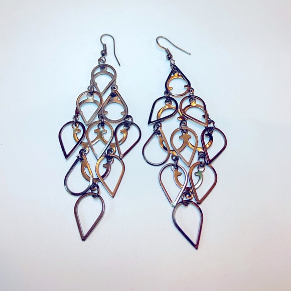 Jewelry - Raindrop Dangle Earrings